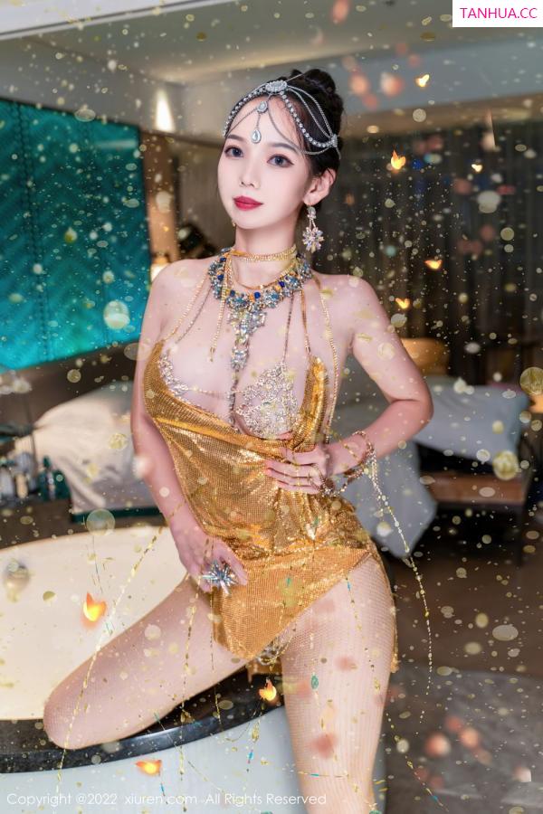 大美媚京  [XiuRen]高清写真图 2022.09.08 No.5559 大美妞儿第16张图片